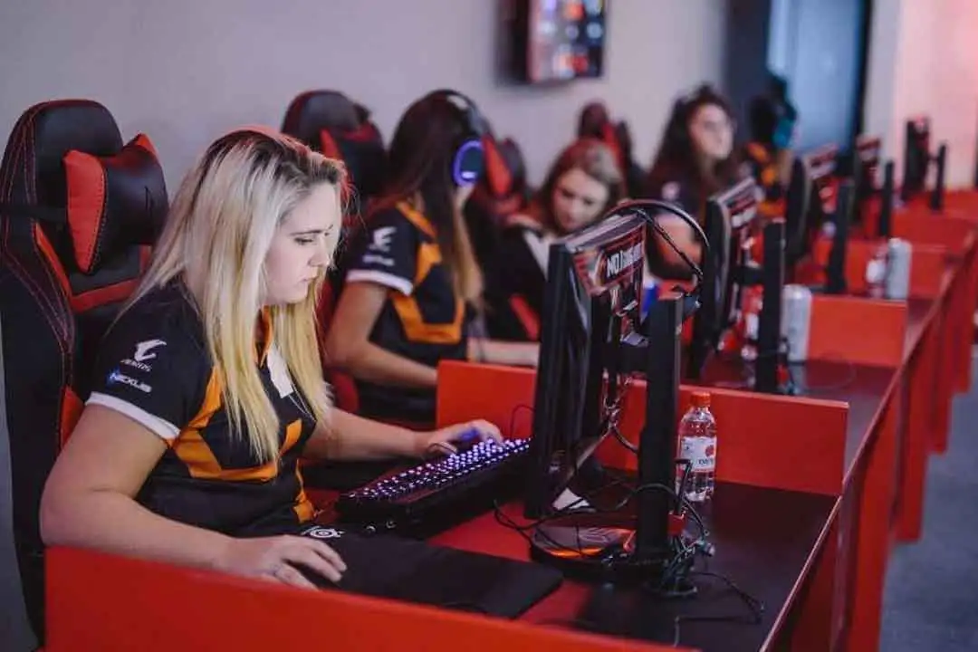 Bagaimana Dunia Esports Mengubah Cara Kita Memandang Game